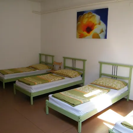 Zrinyi Hostel Budapest