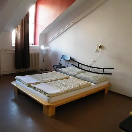 Zrinyi * בודפשט