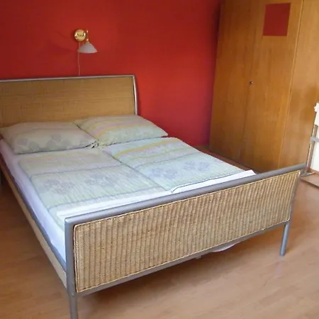 Zrinyi Hostel *