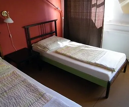 Hostel Zrinyi *