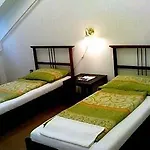 Hostel Zrinyi